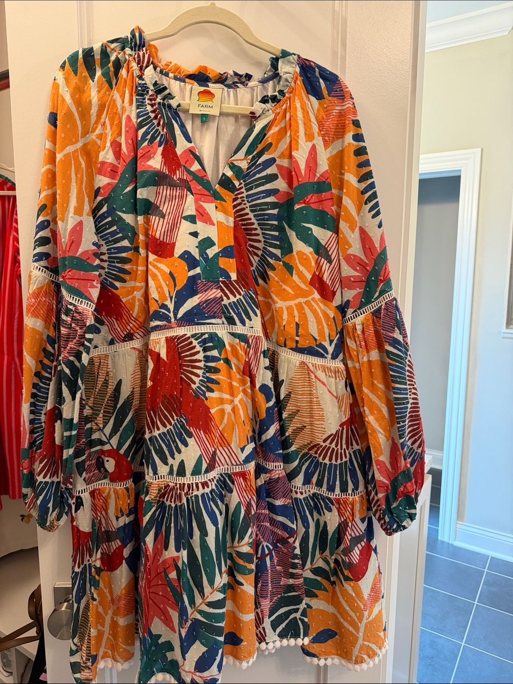 FARM Rio Multicolor Tropical Leaf & Parrot Tiered Dress - Picture 1 of 3